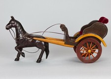 Cavallo con calesse carrozza