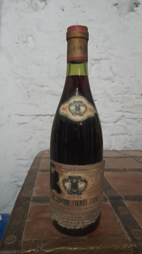Vino vintage borgogne vines - vino,