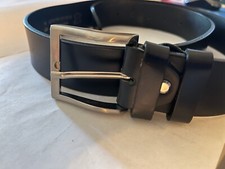 cintura uomo in cuoio, marrone scuro, fibbia argentata, cinque buchi