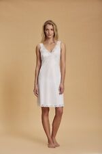 Sottoveste classica spalla larga scollo V con ricami in pizzo da donna Andra 80