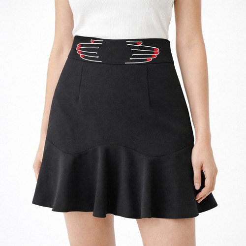 Minigonna nera con - , volant