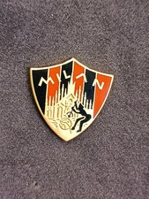 Old Pins Pin Badge Spilla