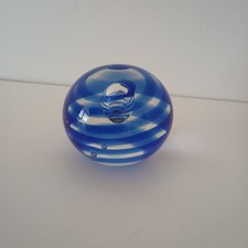 Fermacarte a sfera in vetro