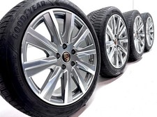 Originale Porsche Taycan Turbo