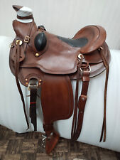 Sella in pelle lavorata