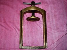 STAFFA PER MUFFOLA VINTAGE IN OTTONE MASSICCIO-ANNI 60/70-H CM.27