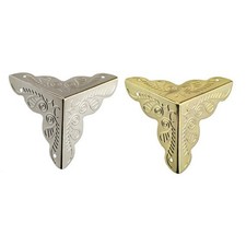 Antiche protezioni angolari in