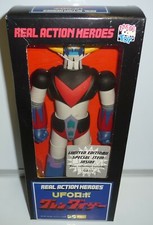 UFO ROBOT GRENDIZER FIGURE LIMITED EDITION MEDICOM TOY ROBOT GOLDRAKE 1997