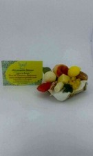 Cesto in midollino con frutta