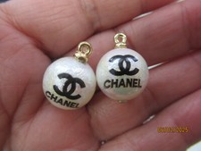 chanel 2 CHARMS nero CC