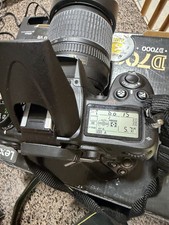 NIKON D7000 [5593scatti] + 18-105 (scatola + 2 batterie e caricatore) Con Sb700