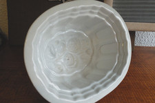 VINTAGE CERAMIC impression