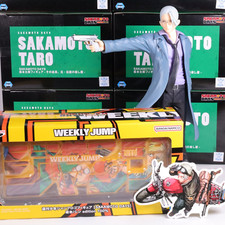 Figurina Sakamoto Days e logo