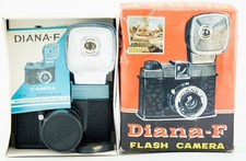 DIANA-F FLASH CAMERA 120 FILM