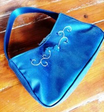 BORSETTA DA MANO PER BAMBINA