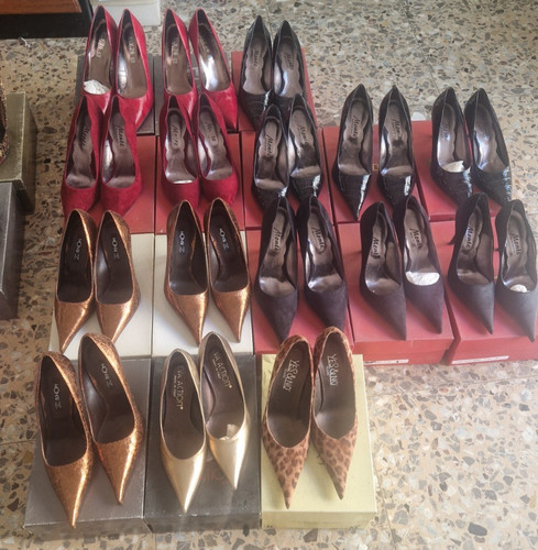 Stock paia scarpe - stock, di