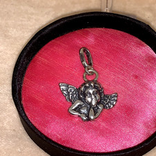 CIONDOLO PENDENTE ANGIOLETTO IN ARGENTO 800,  FIRMATO OPERA, CM 2,5