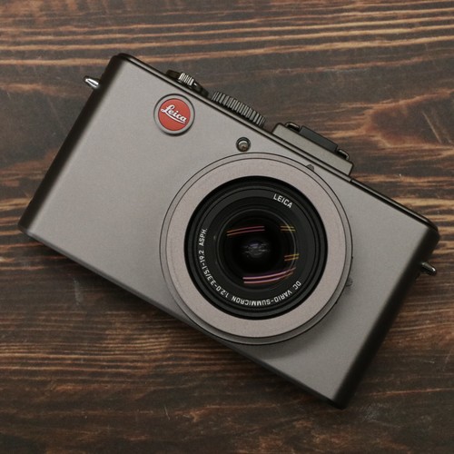 Fotocamera digitale compatta