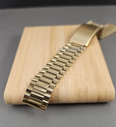 Vtg 18mm 1960 bracelet watch