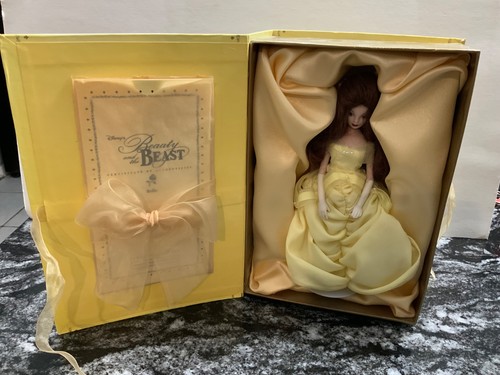 Bambola belle della bella - bella, e