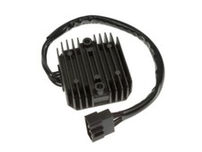 Regolatore raddrizzatore