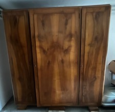 Armadio a 3 ante in legno di noce, artigianale, inizi 1900