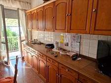 MOBILI CUCINA, PENSILI, TAVOLO AMPLIABILE, 4 SEDIE - ANNO 1984 -OTTIMO STATO