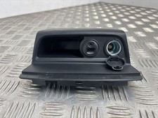 Peugeot 208 2015 Porta USB