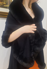 MANTELLA CON BORDO IN