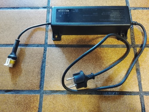 Alimentatore caricabatterie - caricabatterie, x