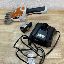 Tagliabordi ricaricabile Stihl