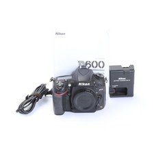 Nikon D600 + 20 Tsd. Scatti +