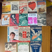 LOTTO 16 VOLANTINI CON CANZONI