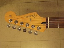 Fender MEXICO Limited Edition Player II Stratocaster Sparkle 3Color Sunburst