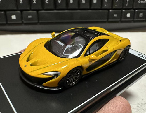 Postercars mclaren p1 - 1:64,