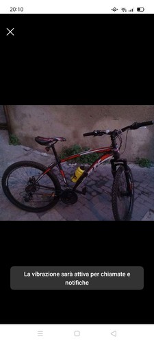 Bicicletta mountain bike - bicicletta,