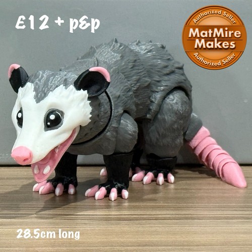 Opossum fidget - opossum,