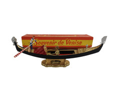 Souvenir d'epoca in gondola da