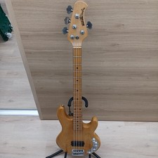 Basso elettrico MUSICMAN
