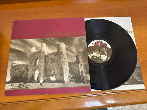 The unforgettable fire - u2,