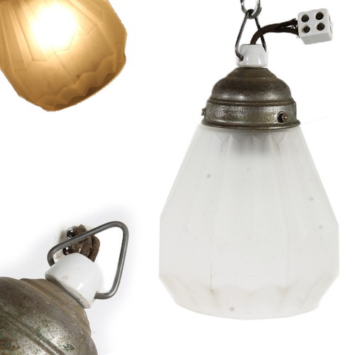 Vecchia lampada soffitto in - vecchia,