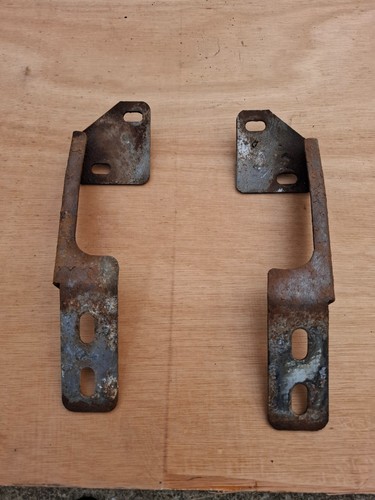 Coppia staffe paraurti