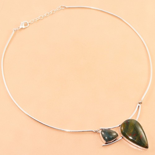 Collana pietra preziosa sangue