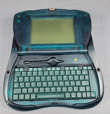 Apple Newton Emate 300 -