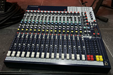 Mixer Soundcraft FX16 II da 16 canali
