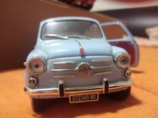 FIAT 600 BERLINA SOLIDO 1:18