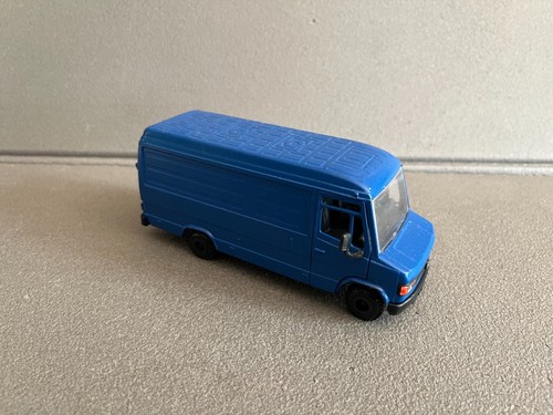 Auto miniatura vecchio - auto,