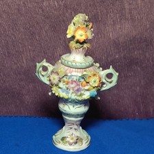 Piccolo vaso e coperchio stile Coalbrookdale incrostato floreale Seatendorf XIX secolo