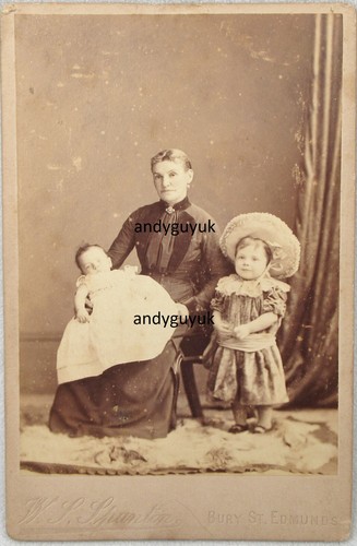 Cabinet card lady holding - lady,