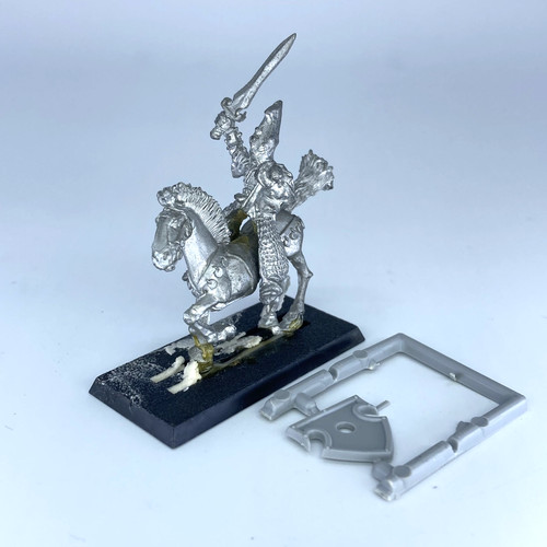 Elfo alto guerriero cavallo - alto,